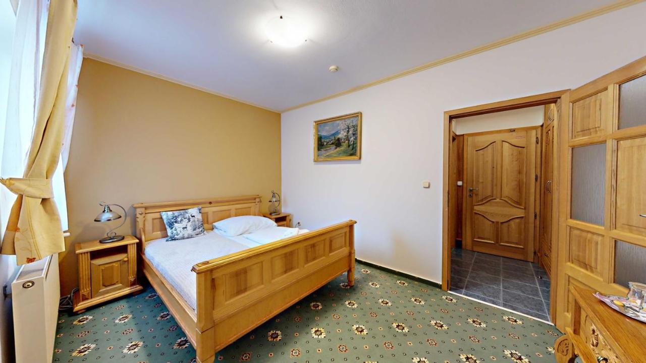 Hotel Diana Stráža Esterno foto