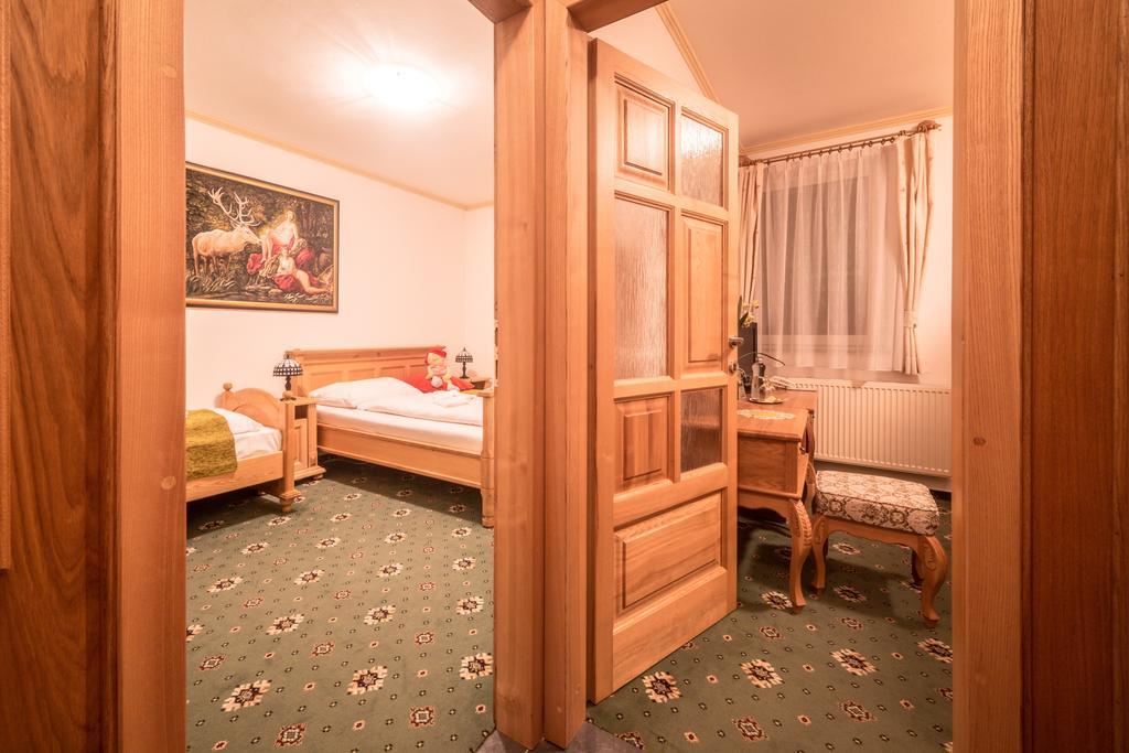 Hotel Diana Stráža Esterno foto